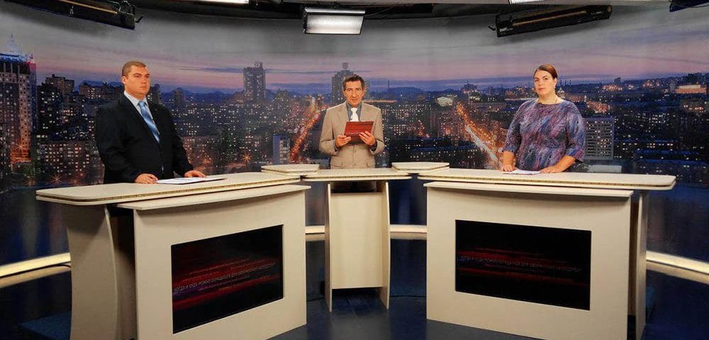 Евгений Суржко и Анастасия Буторкина приняли участие в программе «Правовое поле» на телеканале «Оплот» (видео)