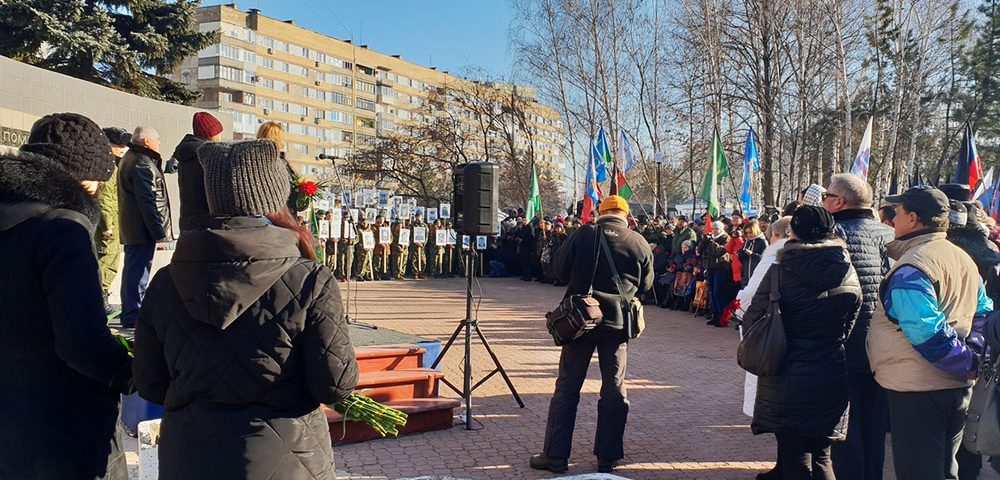 В Макеевке состоялся митинг-реквием ко Дню вывода советских войск из Афганистана