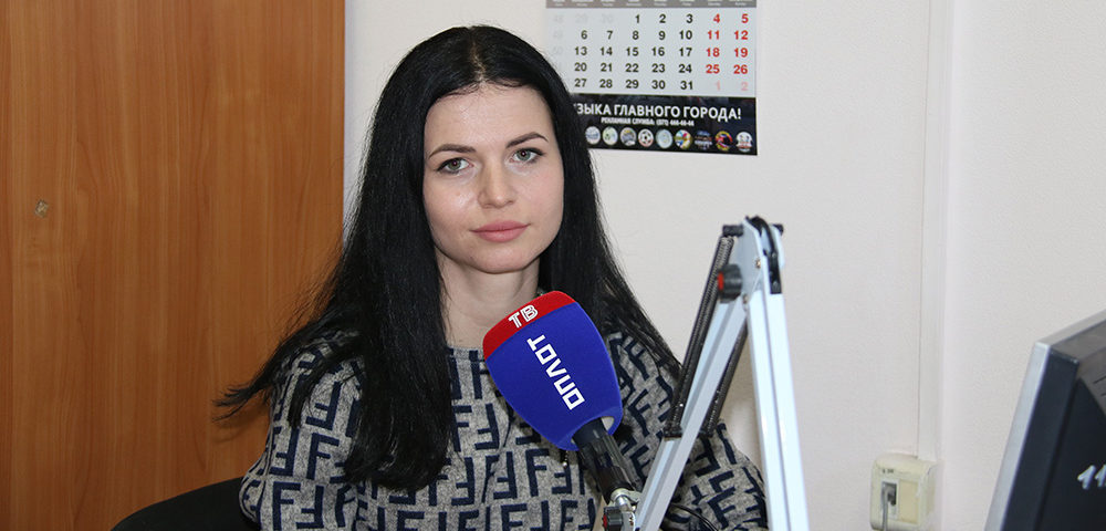 Алина Ходукина приняла участие в программе «Гость в студии» на радио «Столица» (аудио)